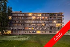 Rideau Park Condo for sale:  2 bedroom 1,030 sq.ft. (Listed 2018-08-19)